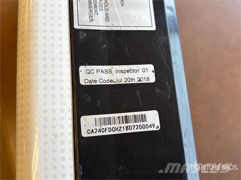  Intertek GW240FDCH Commercial Tankless Water Heate مكونات أخرى