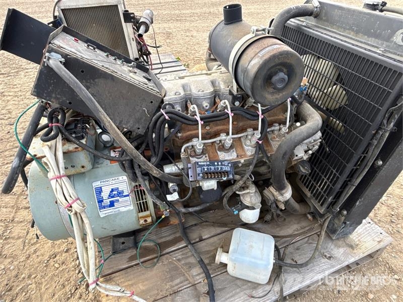 Isuzu BV-4LE1 26.3 kW Engine Motory