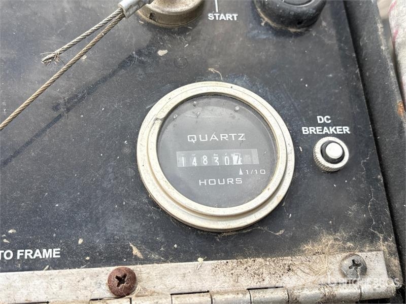 Isuzu BV-4LE1 26.3 kW Engine Motory