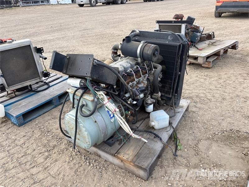 Isuzu BV-4LE1 26.3 kW Engine Motory