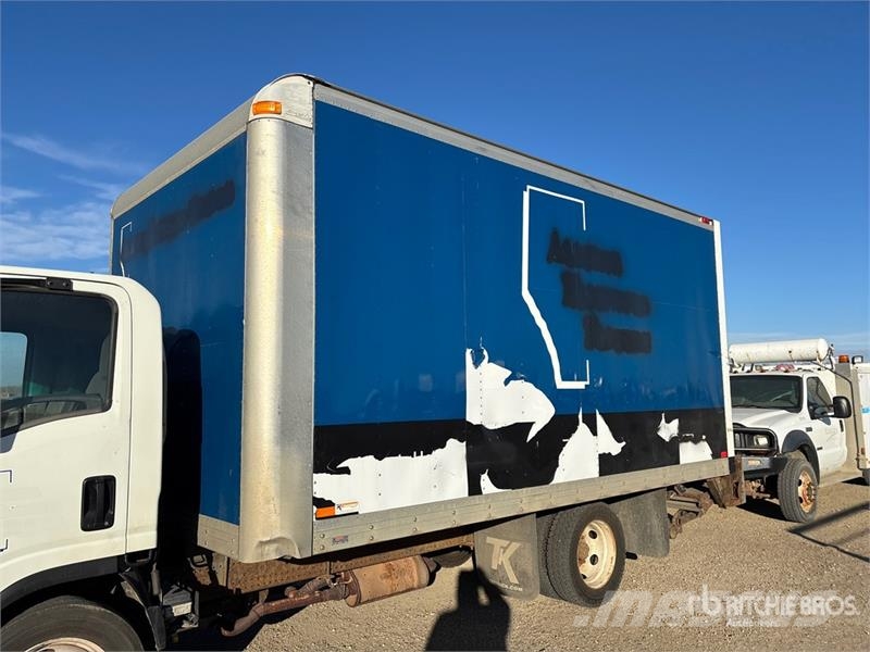 Isuzu NPR Kapali kasa kamyonlar