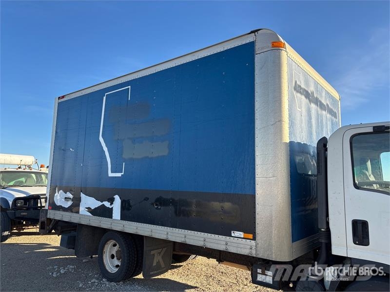 Isuzu NPR Kapali kasa kamyonlar