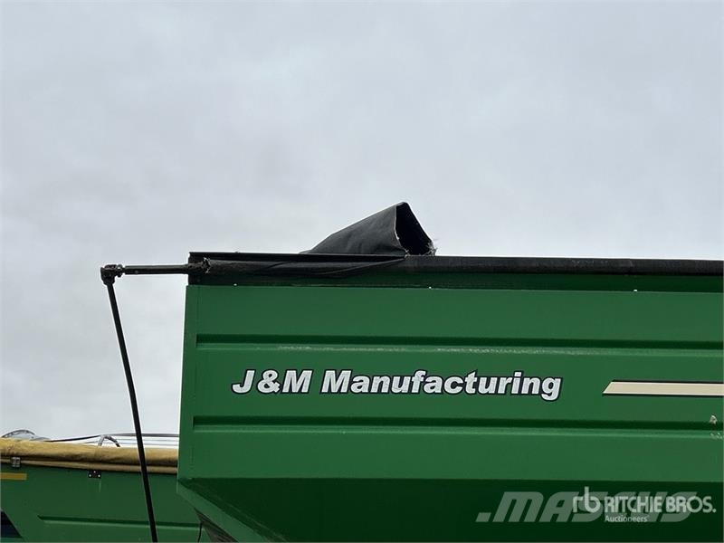 J 875 Reboques de grãos e silagem