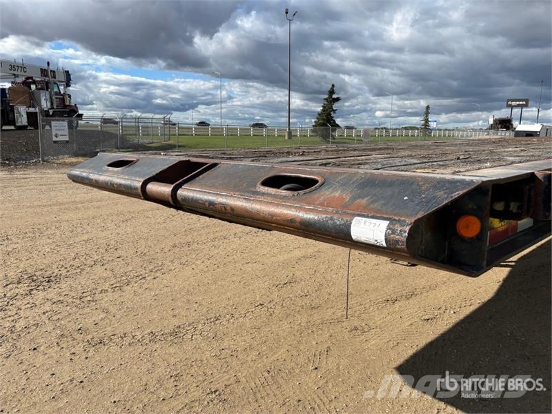 J.C. Trailer 48 ft Tri/A Flatbed Oilfield Trailer Prosessointilaitteet