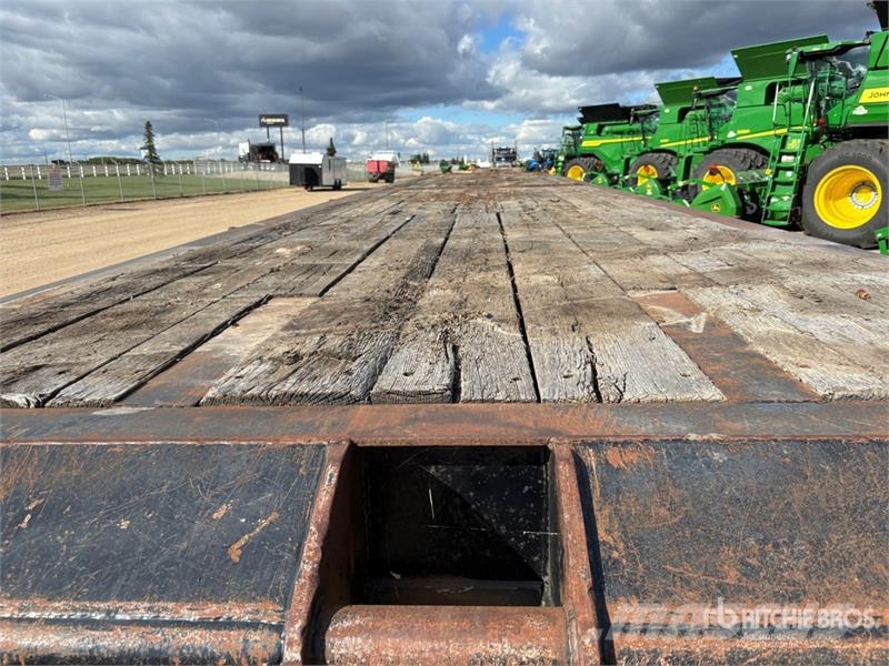 J.C. Trailer 48 ft Tri/A Flatbed Oilfield Trailer Prosessointilaitteet