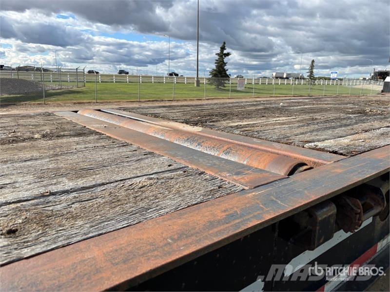 J.C. Trailer 48 ft Tri/A Flatbed Oilfield Trailer Prosessointilaitteet