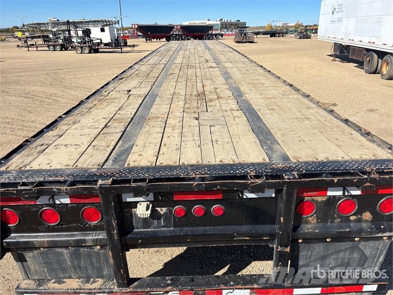 J C Trailers 53 ft Tri/A Flatbed Trailer Prikolice platforme/otvoreni sanduk