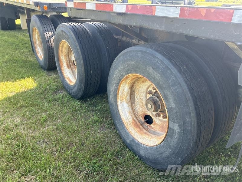 J C Trailers Super B-Train Flatbed Trailer Pritschenanhänger