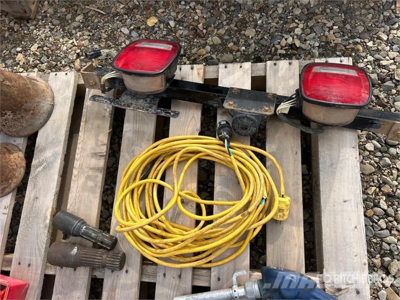 Jacks, Extension Cord, Jumper Cable, Triangle Flar Other components