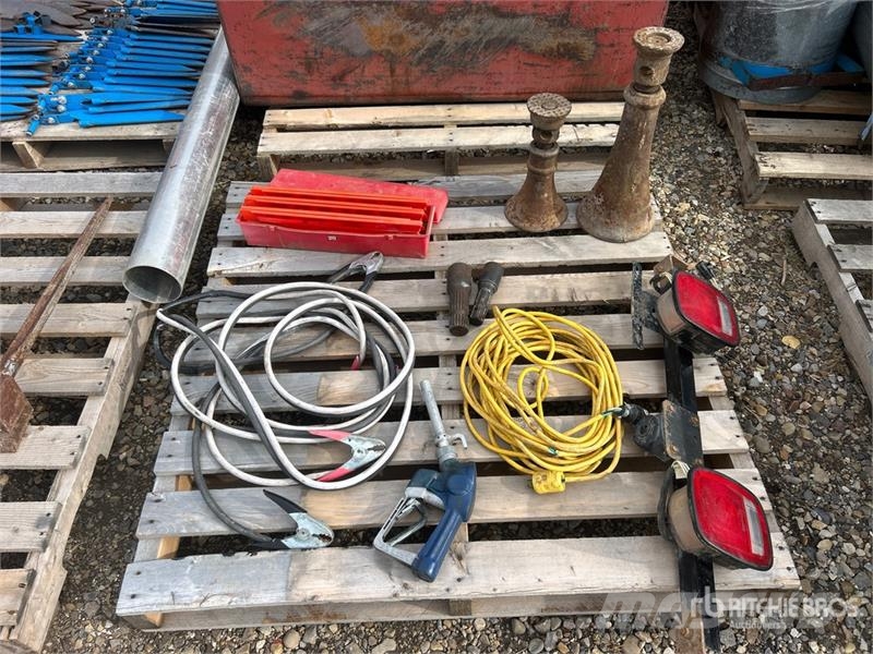 Jacks, Extension Cord, Jumper Cable, Triangle Flar Other components