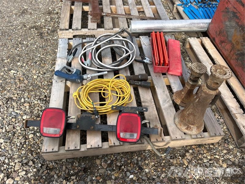 Jacks, Extension Cord, Jumper Cable, Triangle Flar Other components