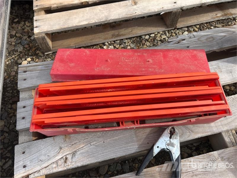 Jacks, Extension Cord, Jumper Cable, Triangle Flar Other components