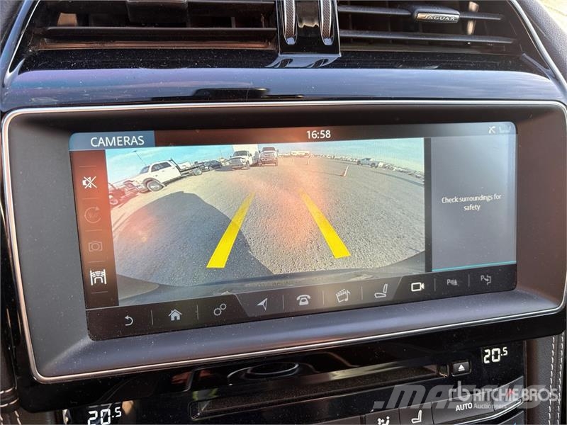 Jaguar F-Pace S AWD SUV Henkilöautot