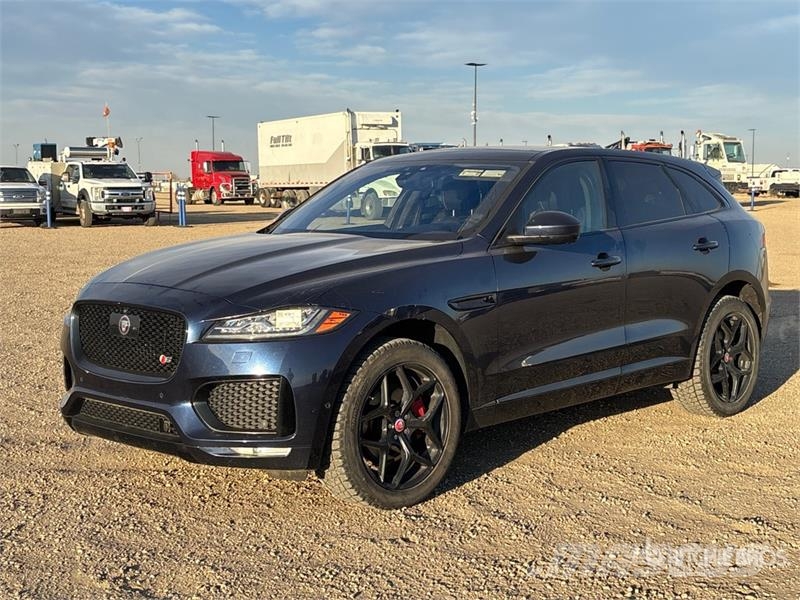 Jaguar F-Pace S AWD SUV Henkilöautot