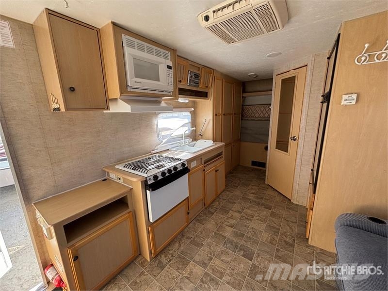 Jayco Jay Feather 25 ft T/A Travel Trailer مقطورات أخرى