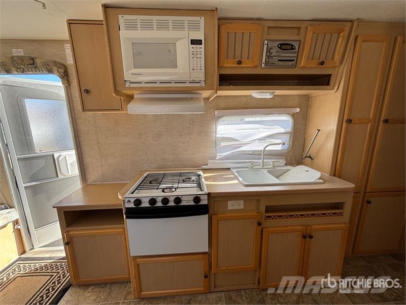 Jayco Jay Feather 25 ft T/A Travel Trailer مقطورات أخرى