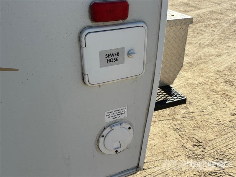 Jayco Jay Feather 25 ft T/A Travel Trailer مقطورات أخرى