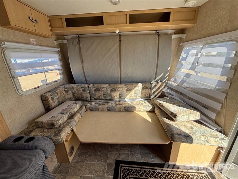 Jayco Jay Feather 25 ft T/A Travel Trailer مقطورات أخرى