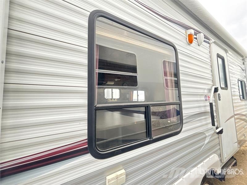 Jayco Jay Flight 22 FB 22 ft T/A Travel Trailer Andere Anhänger