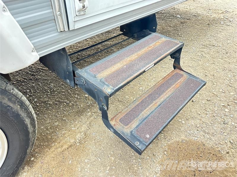 Jayco Jay Flight 22 FB 22 ft T/A Travel Trailer Andere Anhänger