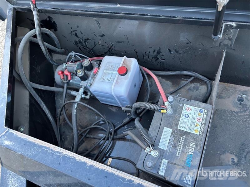  JB Trailers 14 ft T/A Dump Utility Trailer Tipper trailers