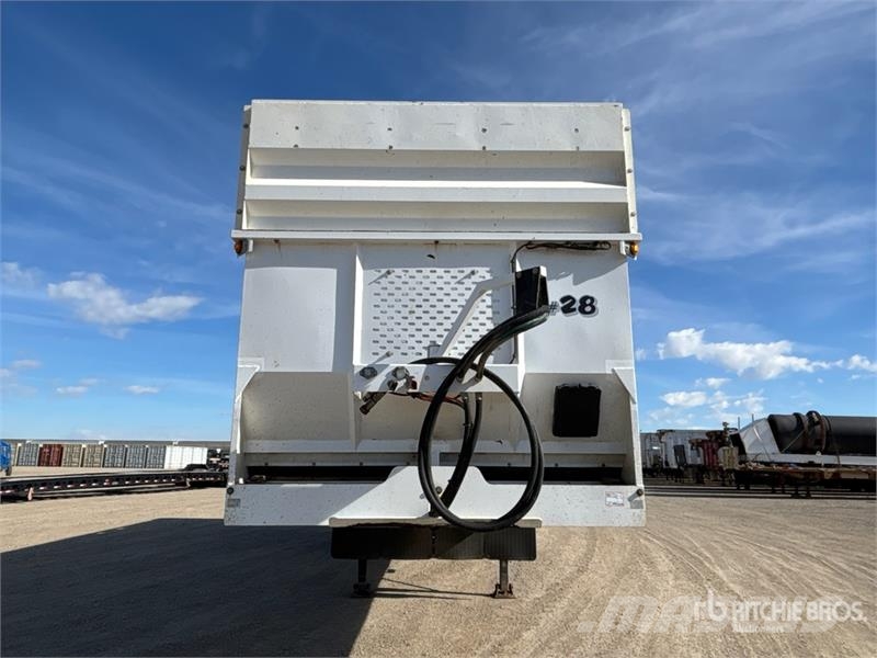 JBS FT3860 38 ft Tri/A End Dump Silage Trailer Kombivagnar