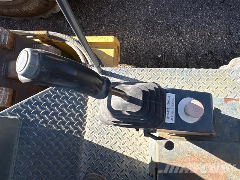 JCB 1105 Padfoot Drum Compactor Walzenzüge