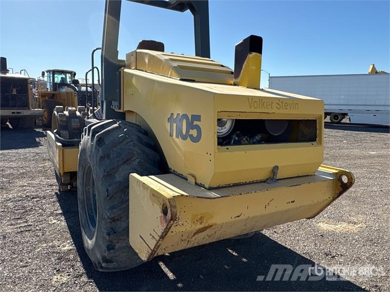 JCB 1105 Padfoot Drum Compactor Walzenzüge