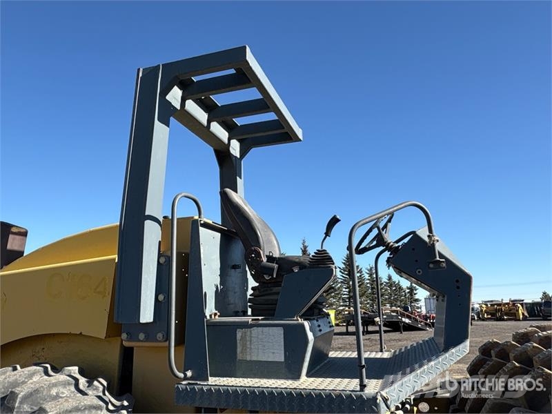 JCB 1105 Padfoot Drum Compactor Walzenzüge