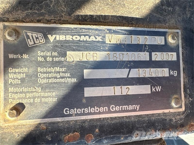JCB 132PD Padfoot Drum Compactor Walzenzüge