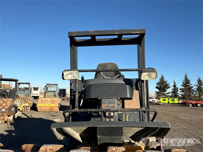JCB 132PD Padfoot Drum Compactor Walzenzüge