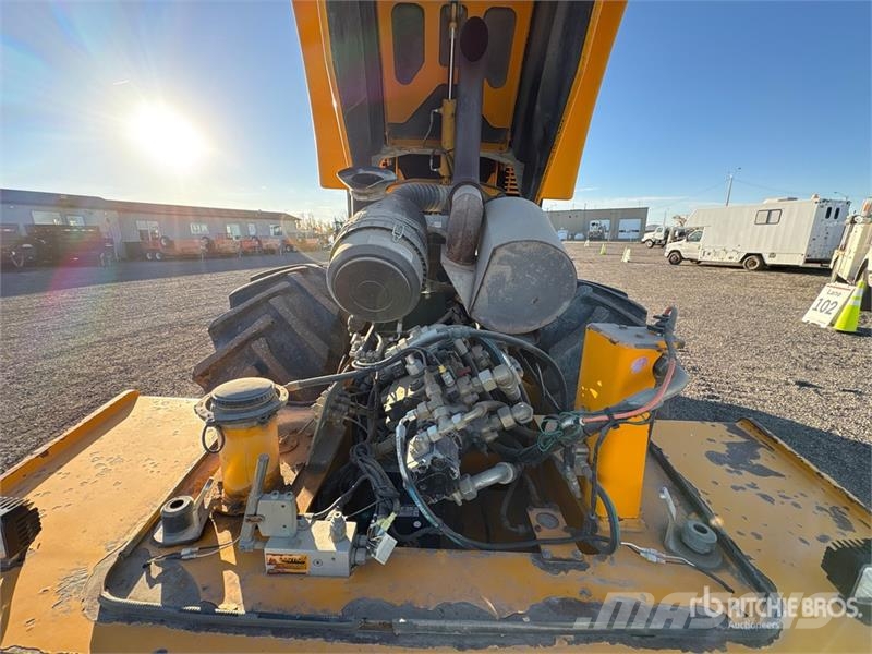 JCB 132PD Padfoot Drum Compactor Walzenzüge