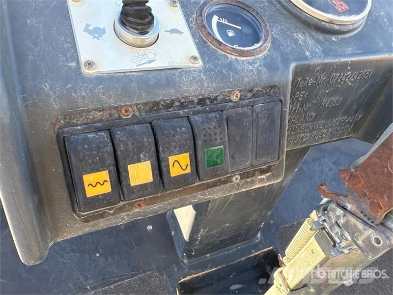 JCB 132PD Padfoot Drum Compactor Walzenzüge