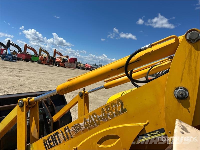 JCB 214S Tractopelle