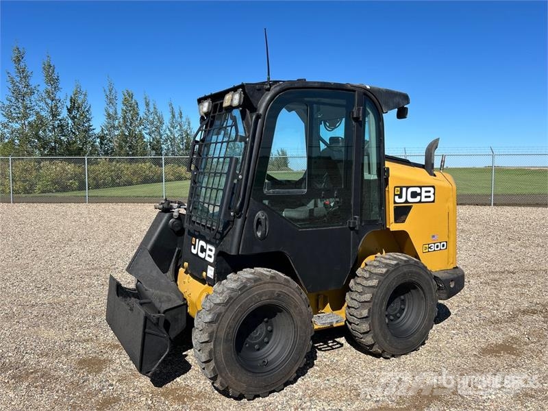 JCB 300 NA Skid Steer Loader Skid steer loaders