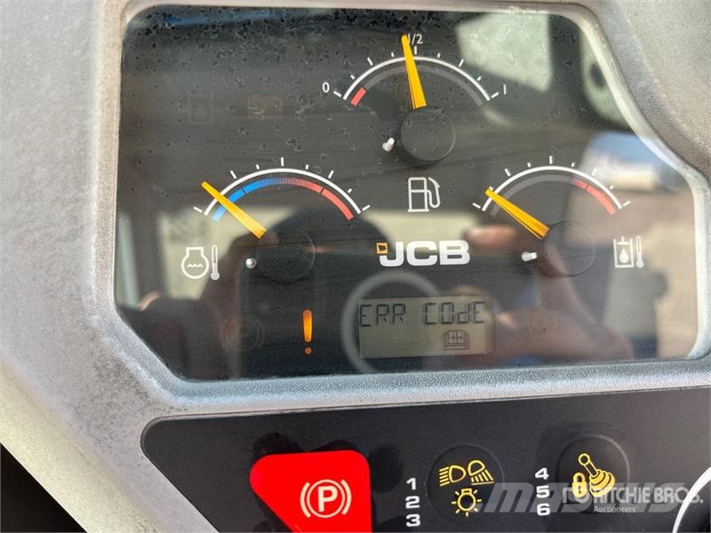 JCB 300 NA Skid Steer Loader Skid steer loaders