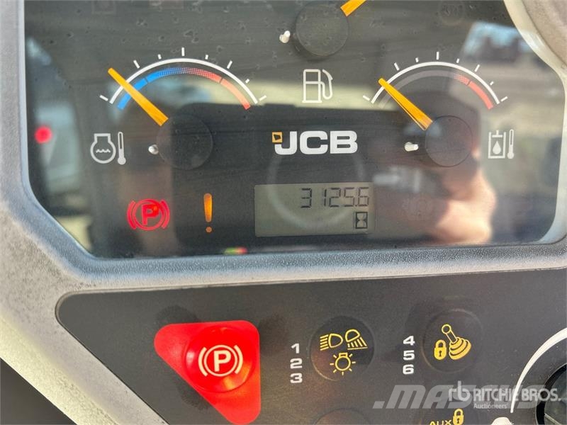 JCB 300 NA Skid Steer Loader Skid steer loaders