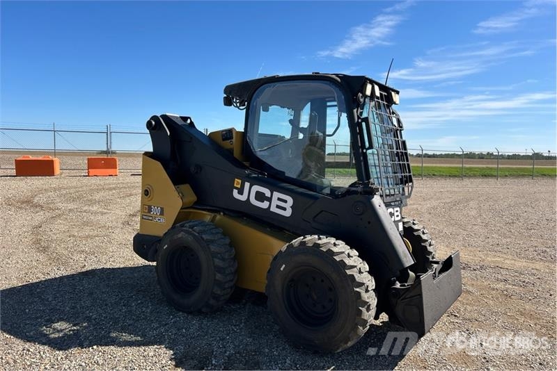JCB 300 NA Skid Steer Loader Skid steer loaders