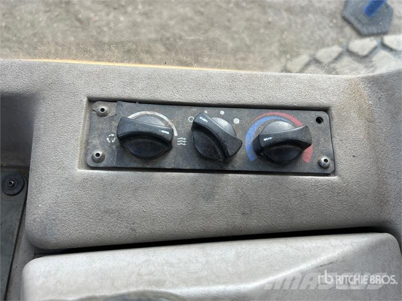 JCB 416B 72 inches forks Wheel Loader Iekrāvēji uz riteņiem