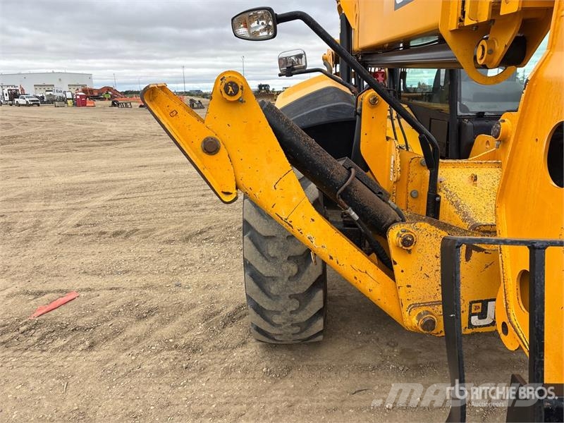 JCB 510-56 Teleskopiskie manipulatori