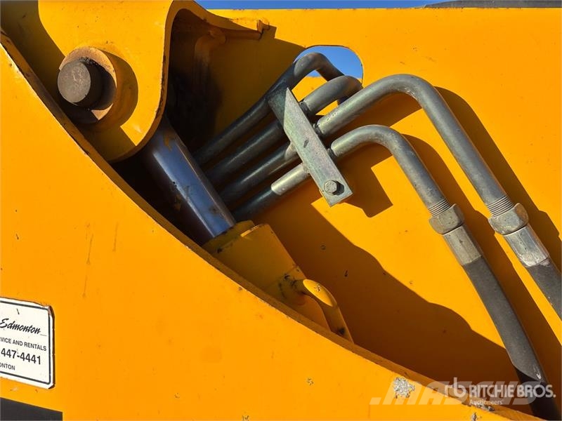 JCB 532 Teleskopiskie manipulatori
