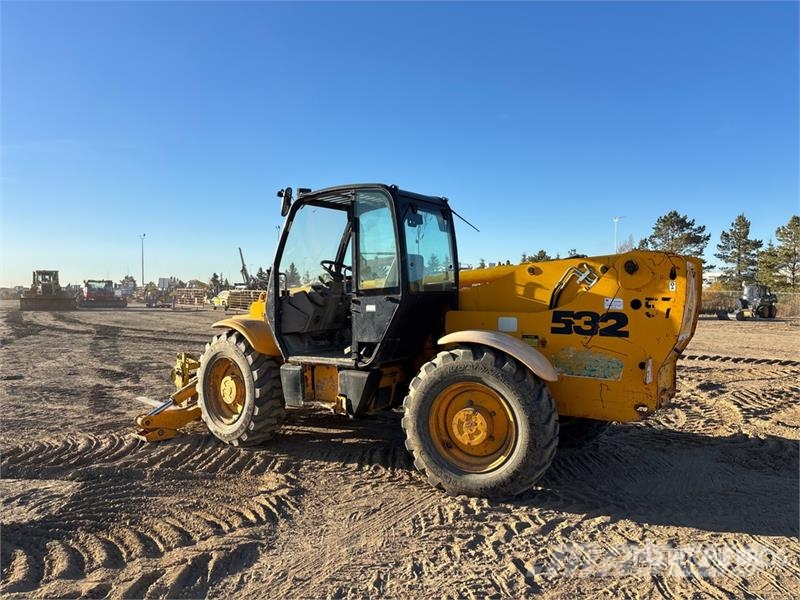 JCB 532 Teleskopiskie manipulatori