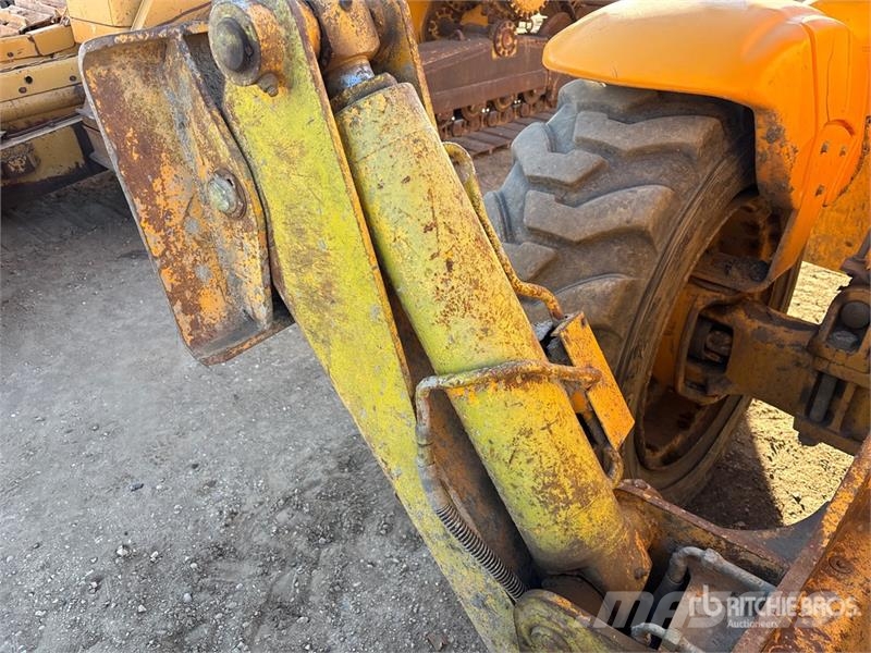 JCB 532 Teleskopiskie manipulatori
