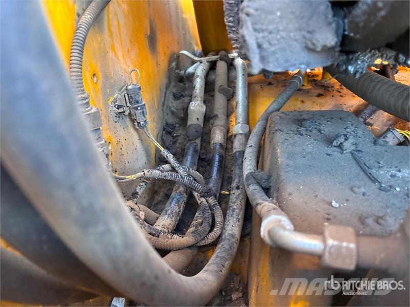 JCB 535-140 テレスコーピックハンドラー