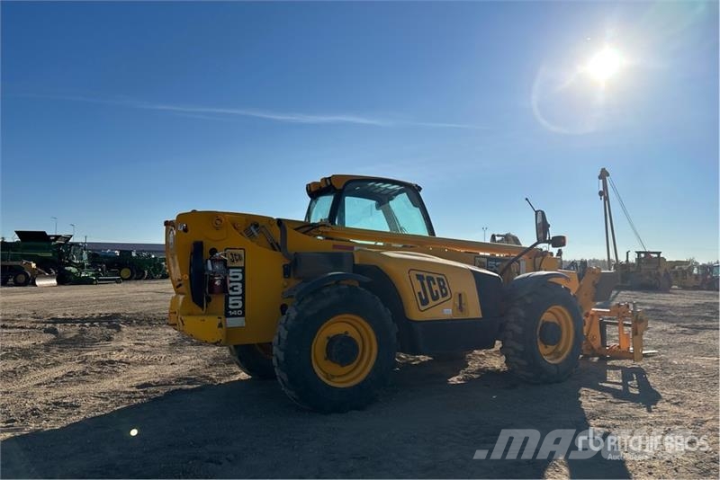 JCB 535-140 テレスコーピックハンドラー