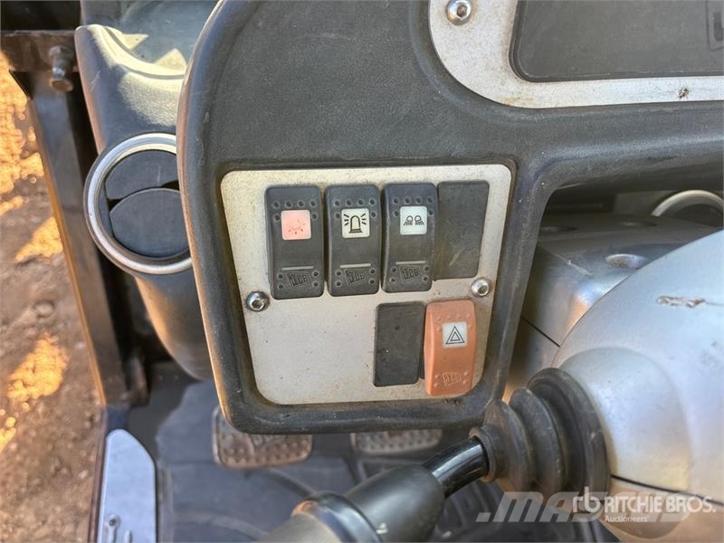 JCB 535-140 テレスコーピックハンドラー