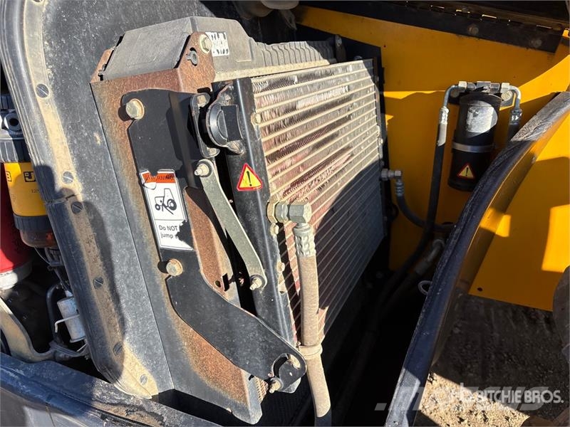 JCB 535-140 テレスコーピックハンドラー