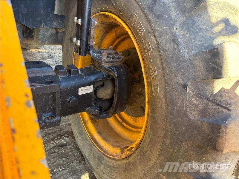 JCB 535-140 テレスコーピックハンドラー