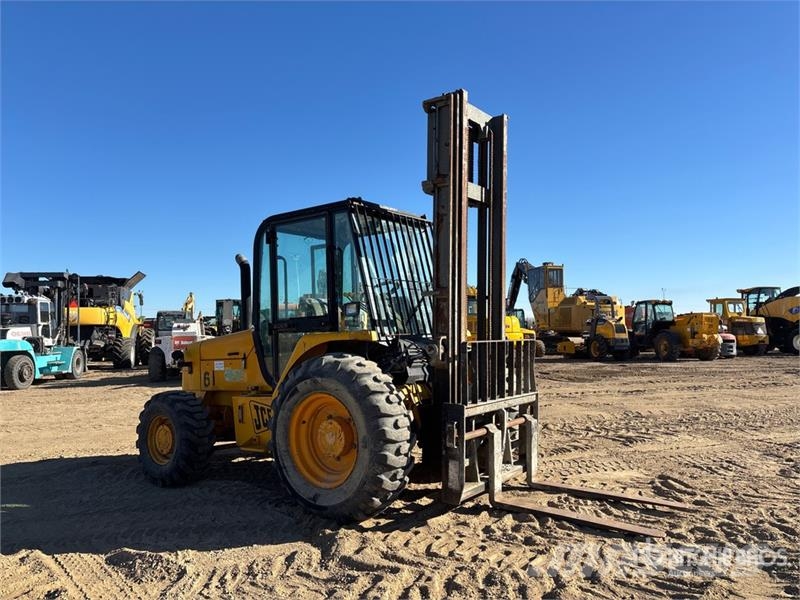 JCB 930 Vanterenski viljuškar