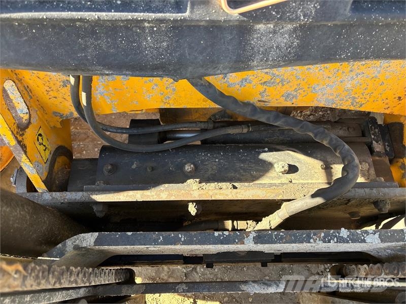 JCB 930 Vanterenski viljuškar